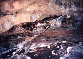 Large hollow space in the roof of cave..jpg